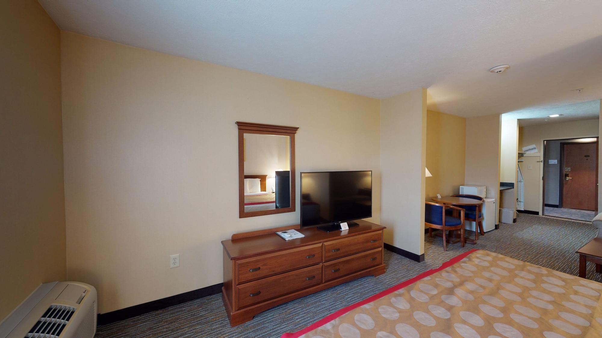 Ramada By Wyndham Strasburg - Shenandoah Valley Exterior foto