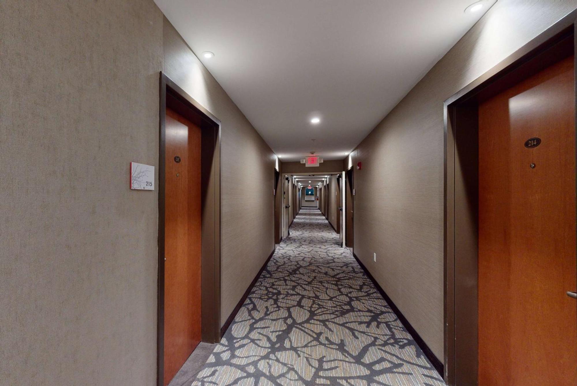 Ramada By Wyndham Strasburg - Shenandoah Valley Exterior foto